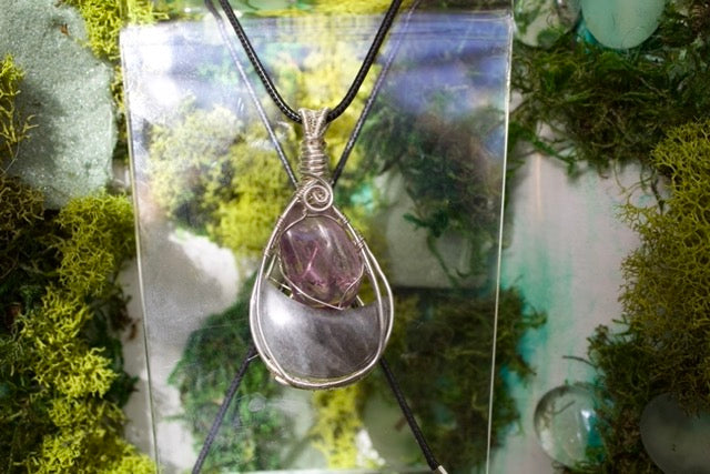 third-eye pendant